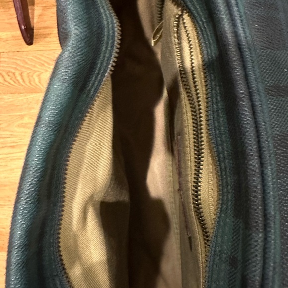 Polo messenger bag. Looks new - Picture 7 of 7